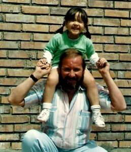 Luis Fernando, papá de Nathalíe, comparte su tarea acerca del apego.
